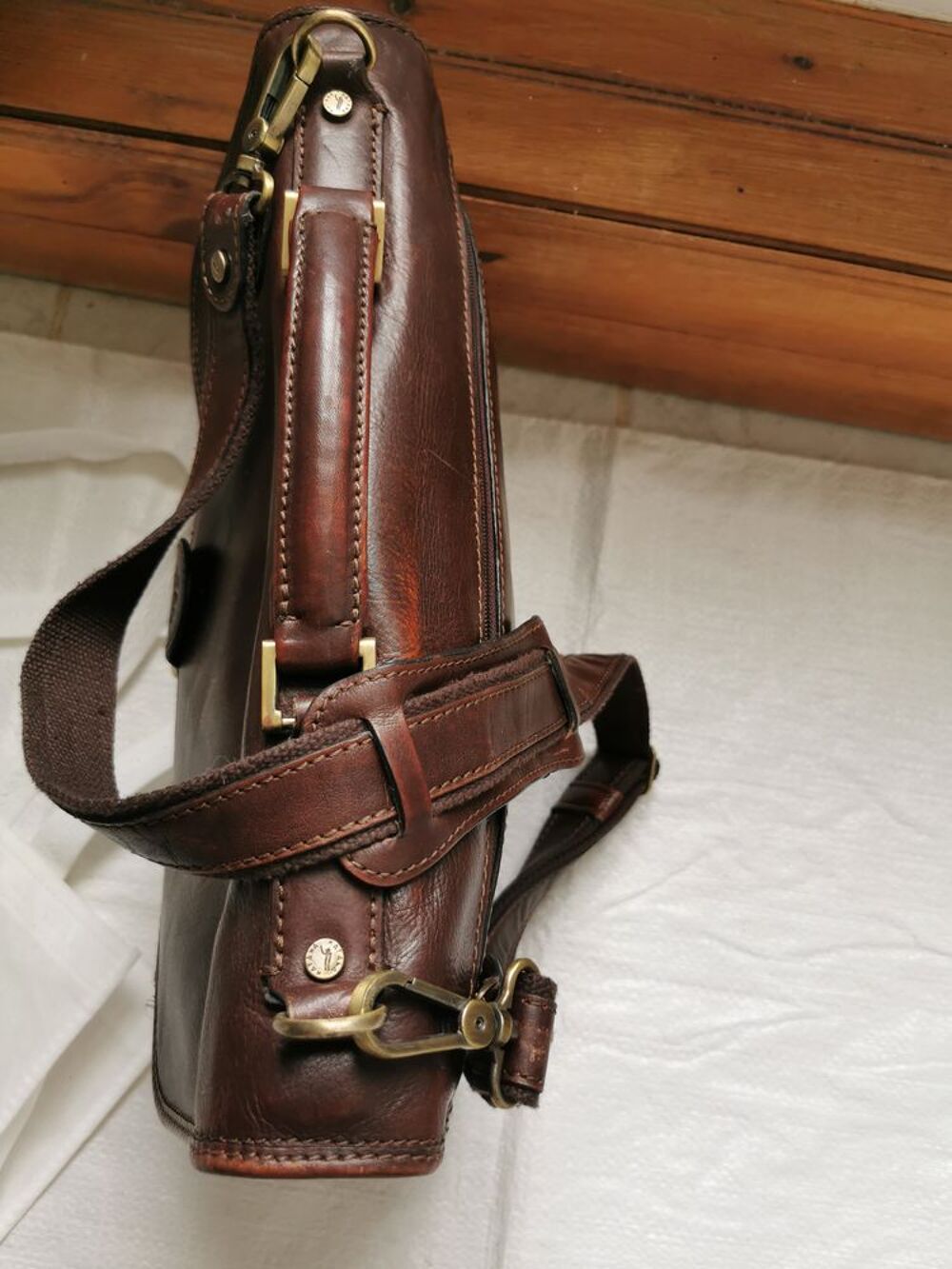 Saccoche /cartable cuir Katana Maroquinerie