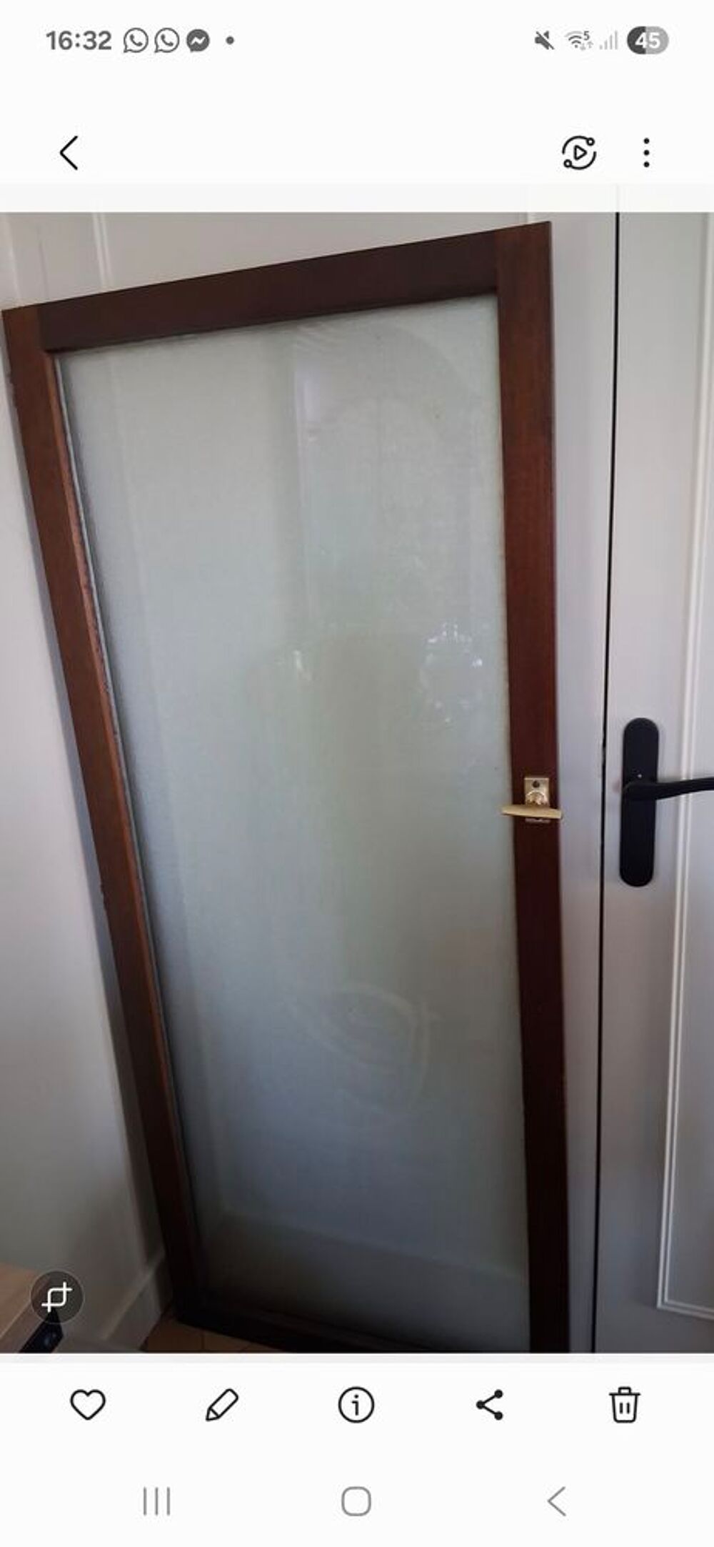 Porte en 
Fer forger pour porte 
Le lot 150 euro Bricolage