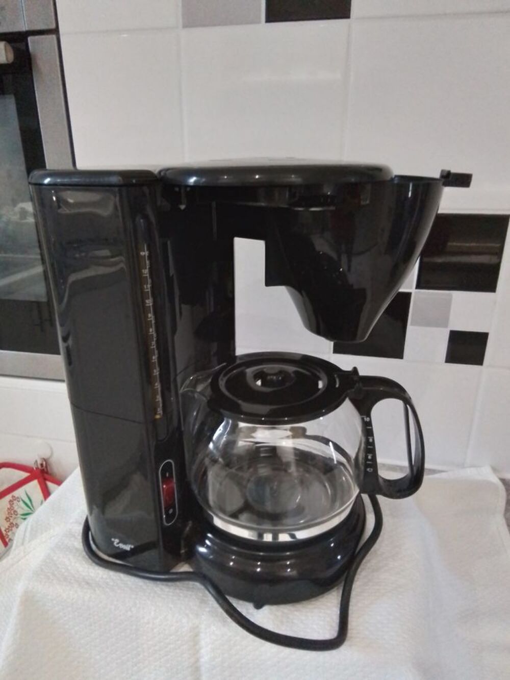 Tr&egrave;s grande cafeti&egrave;re &eacute;lectrique Electromnager