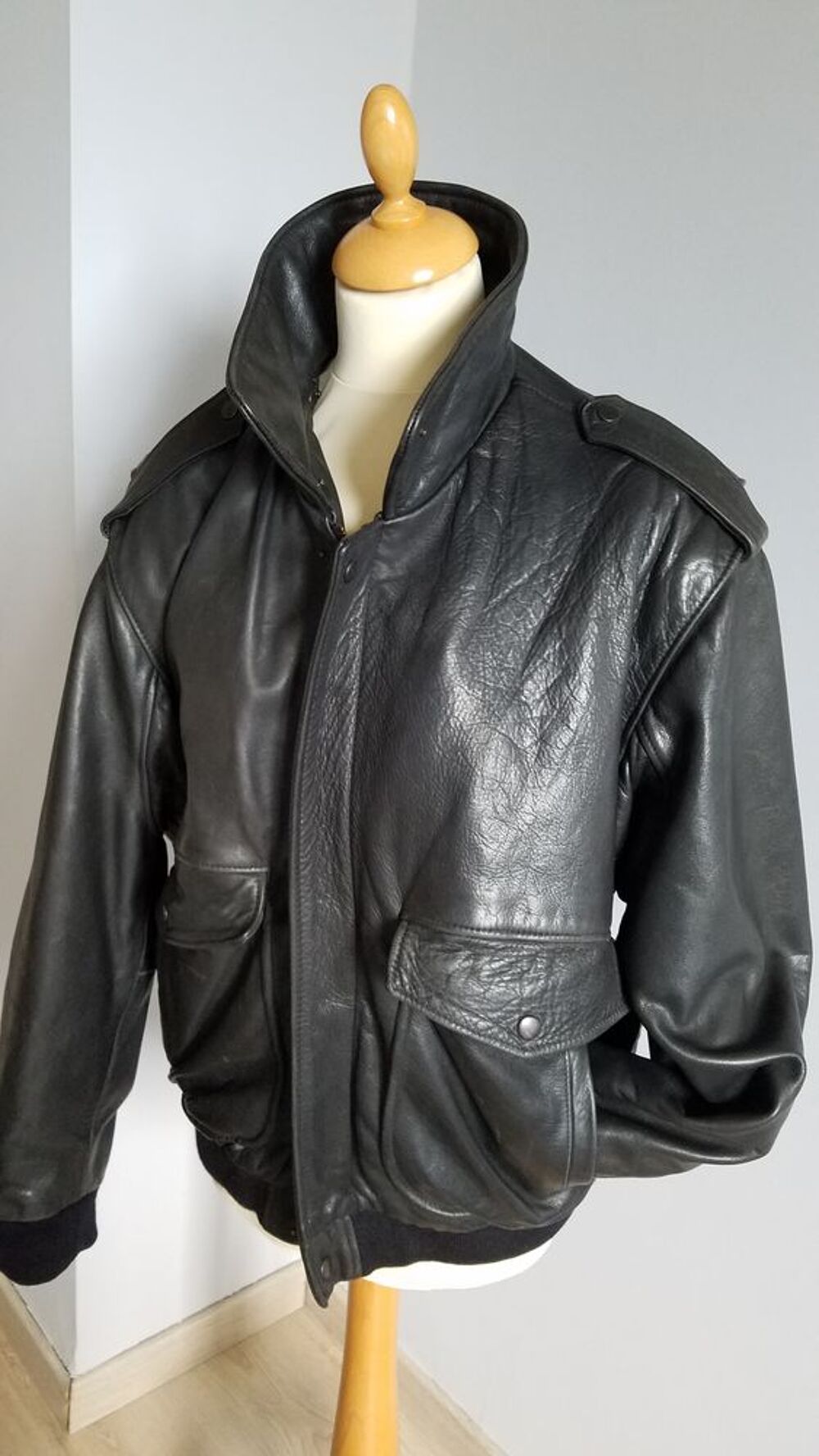 Veste homme cuir d'agneau v&eacute;ritable
Vêtements