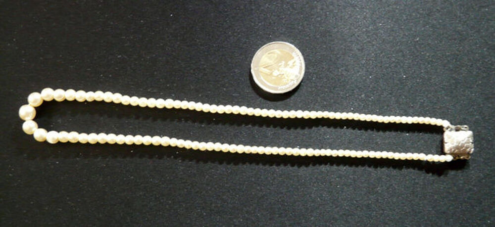 Collier de Perles des ann&eacute;es 30 &agrave; fermoir coffret original Bijoux et montres