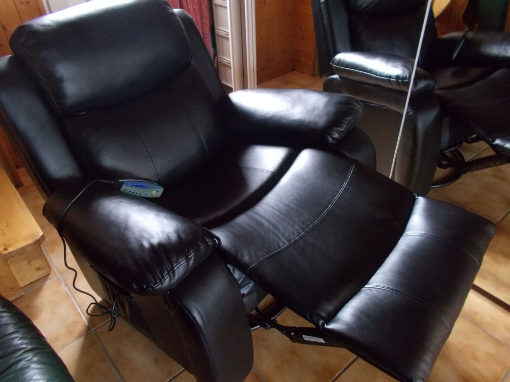 FAUTEUIL DE RELAXATION
MASSANT Meubles