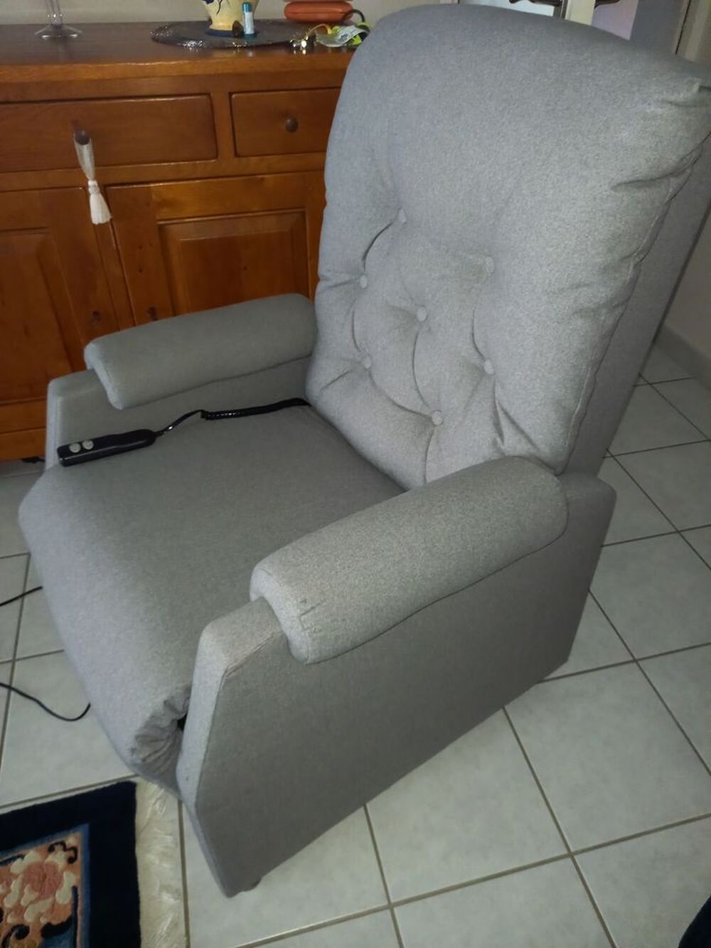 Fauteuil releveur &eacute;lectrique 2 moteurs Meubles