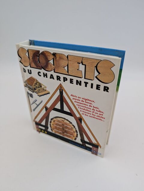 Livre Secrets du Charpentier avec chantillons de bois  5 Vulbens (74)