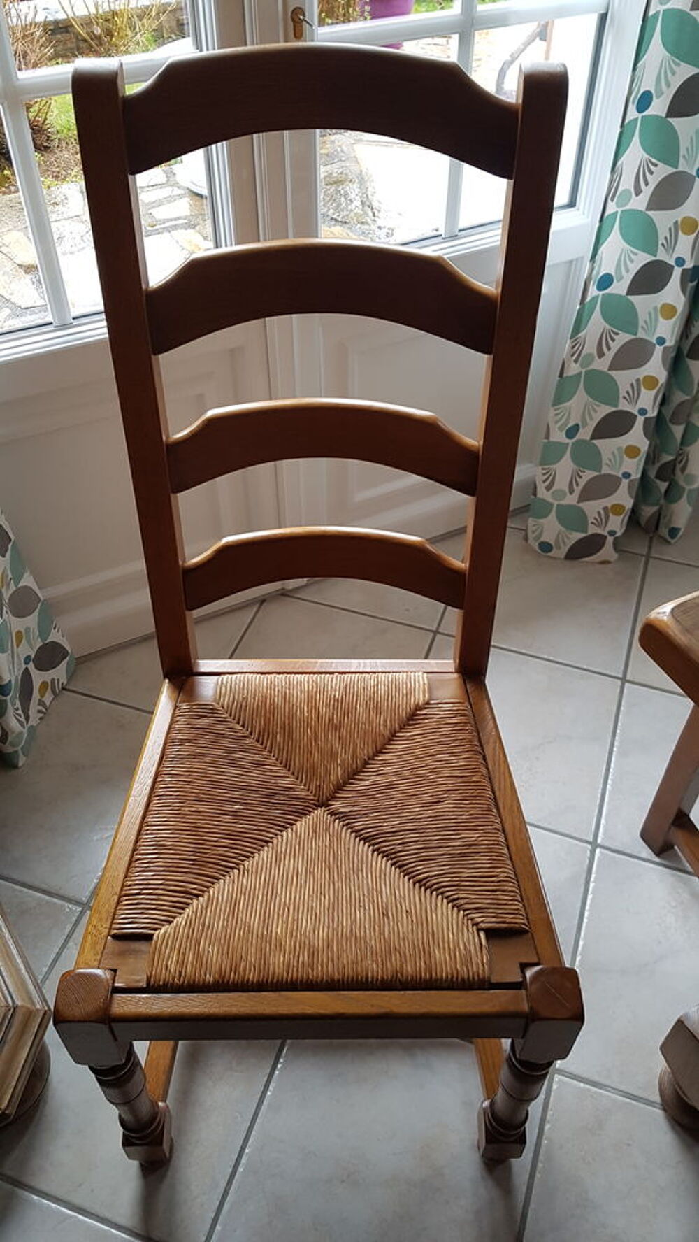 Ensemble table et chaises en ch&ecirc;ne massif Meubles