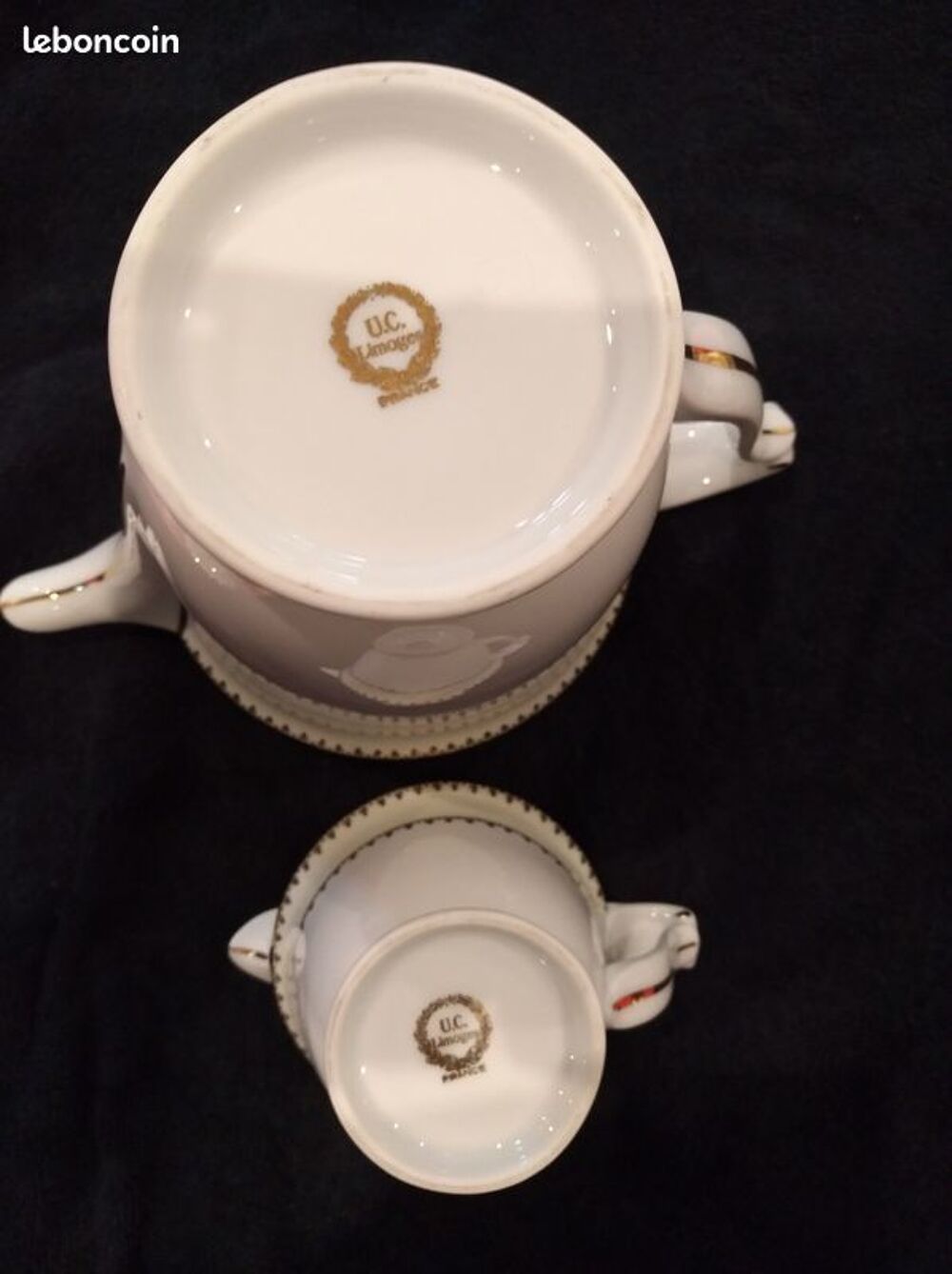 Cafeti&egrave;re, pot &agrave; lait porcelaine de Limoges estampill&eacute;s U.C Décoration