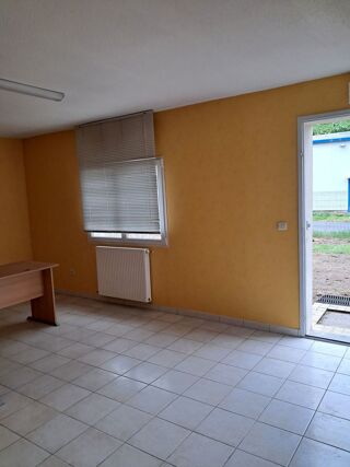  Atelier à louer 5 pièces 280 m²