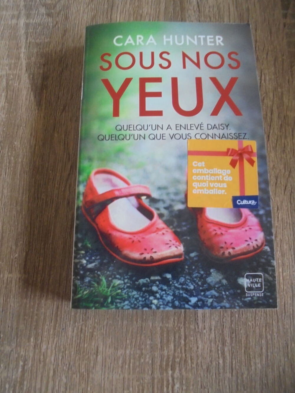 Sous nos yeux (107) Livres et BD