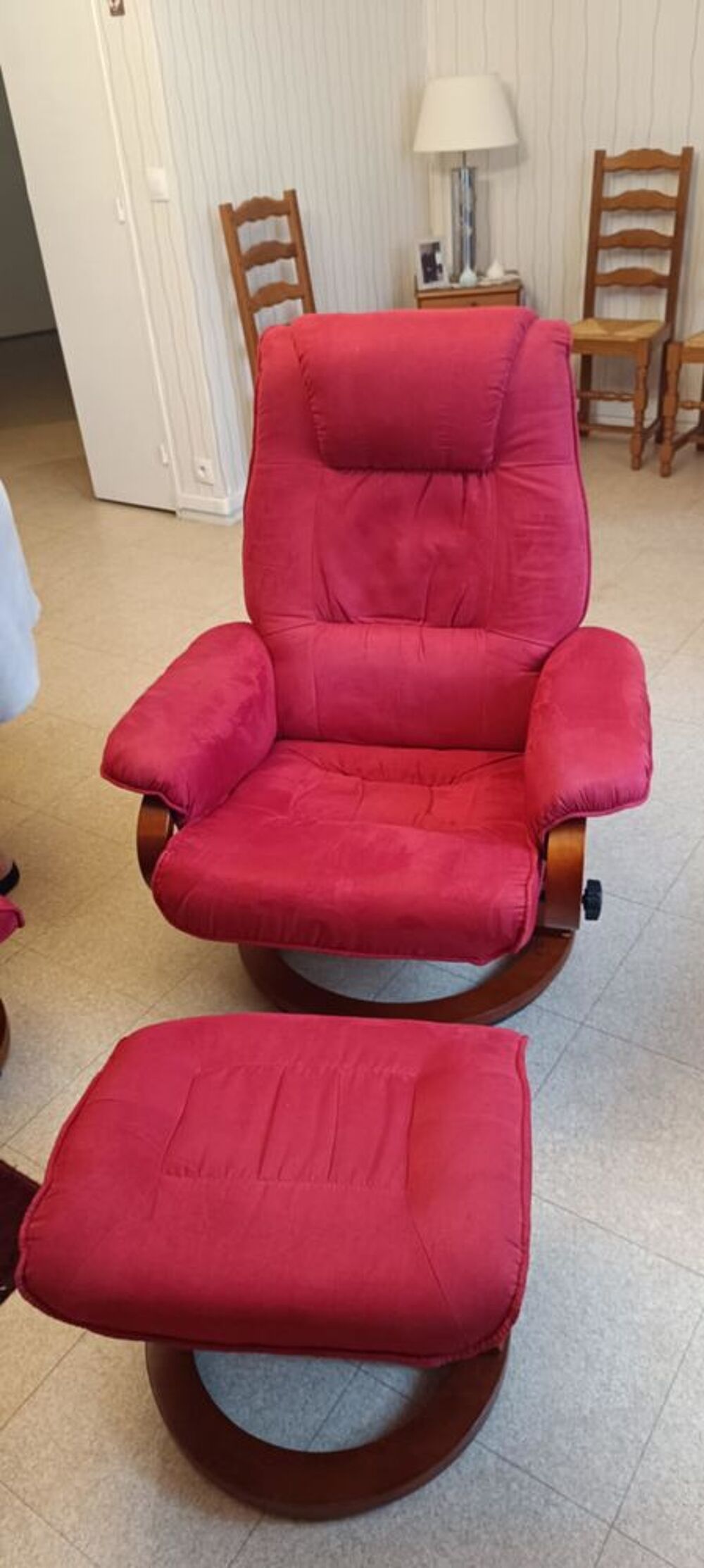 Fauteuil relax &agrave; c&eacute;der et repose-pieds Meubles