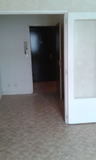  Appartement à louer 2 pièces 44 m²