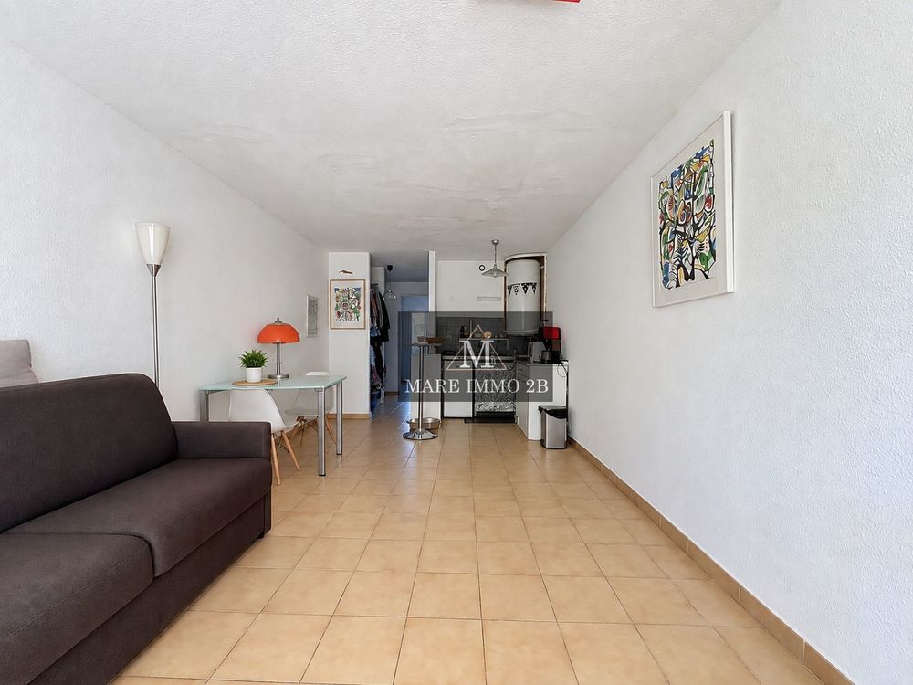 Vente Appartement Un studio qui réunit emplacement, extérieur et stationnement Calvi