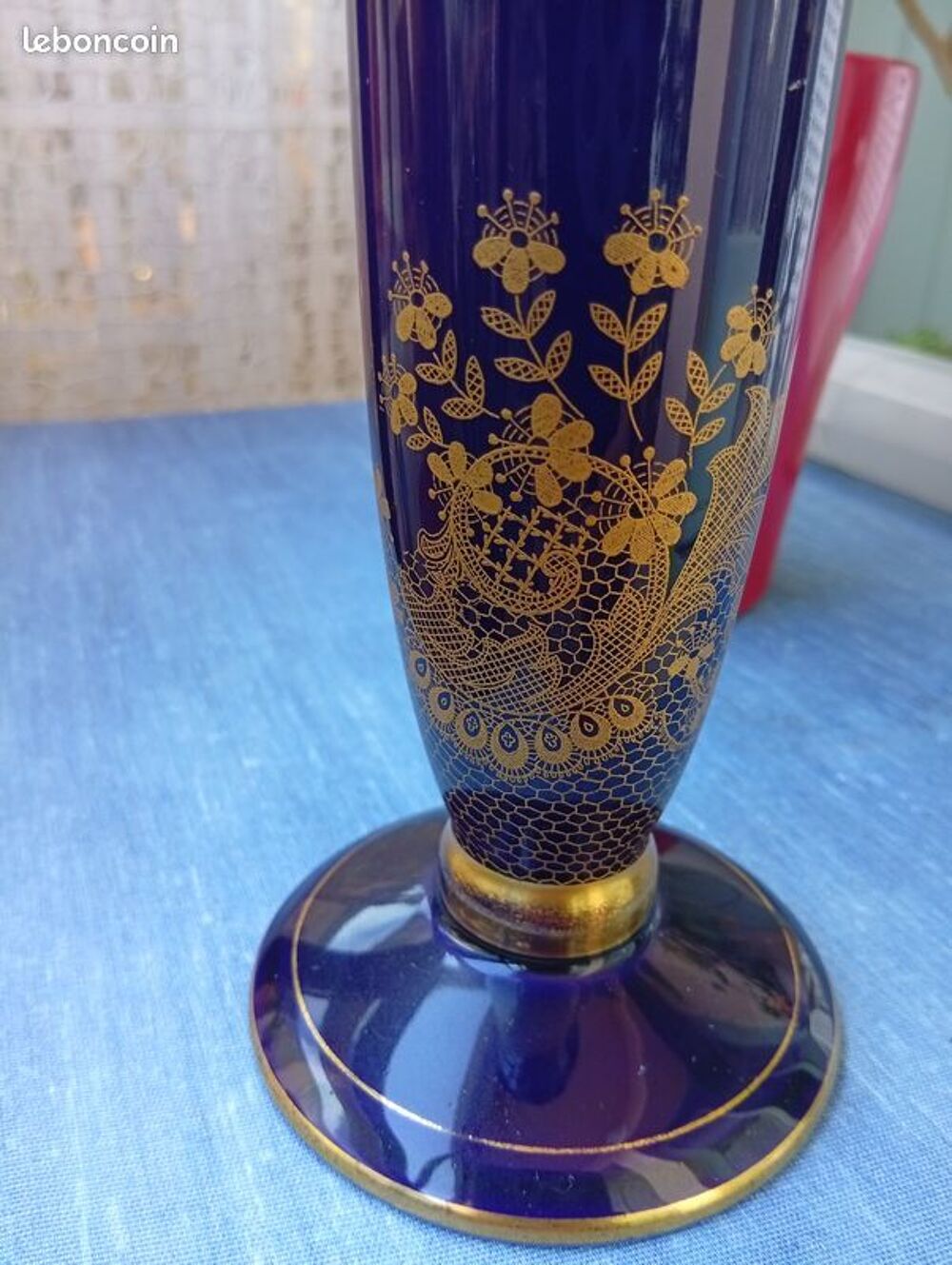 Vase en porcelaine bleue 