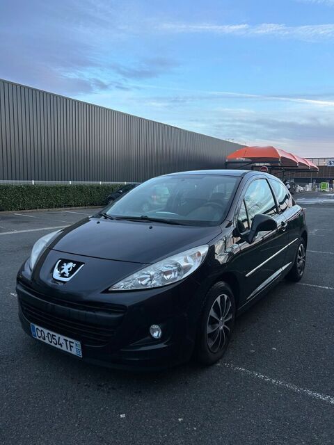 Peugeot 207 + 1.4e 75ch 2013 occasion Bordeaux 33800