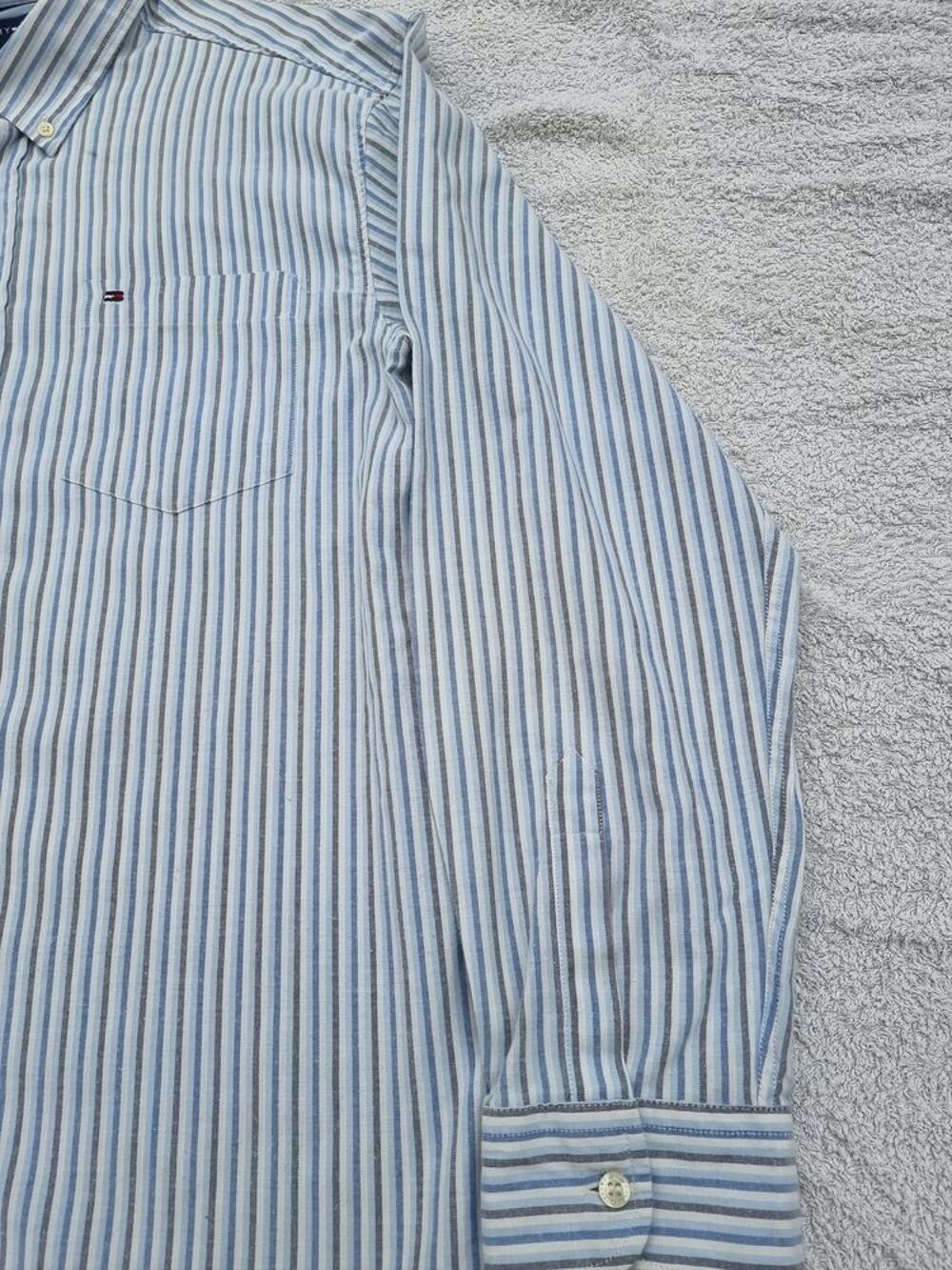 Chemise Tommy HILFIGER - taille XL - Tr&egrave;s bon &eacute;tat Vtements