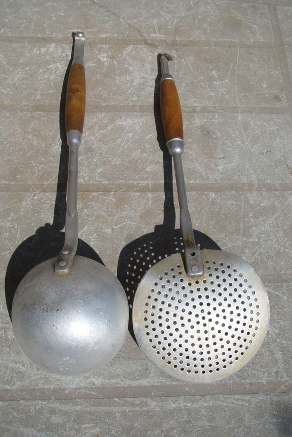 Ancienne louche et &eacute;cumoire - ann&eacute;es 1940
Cuisine