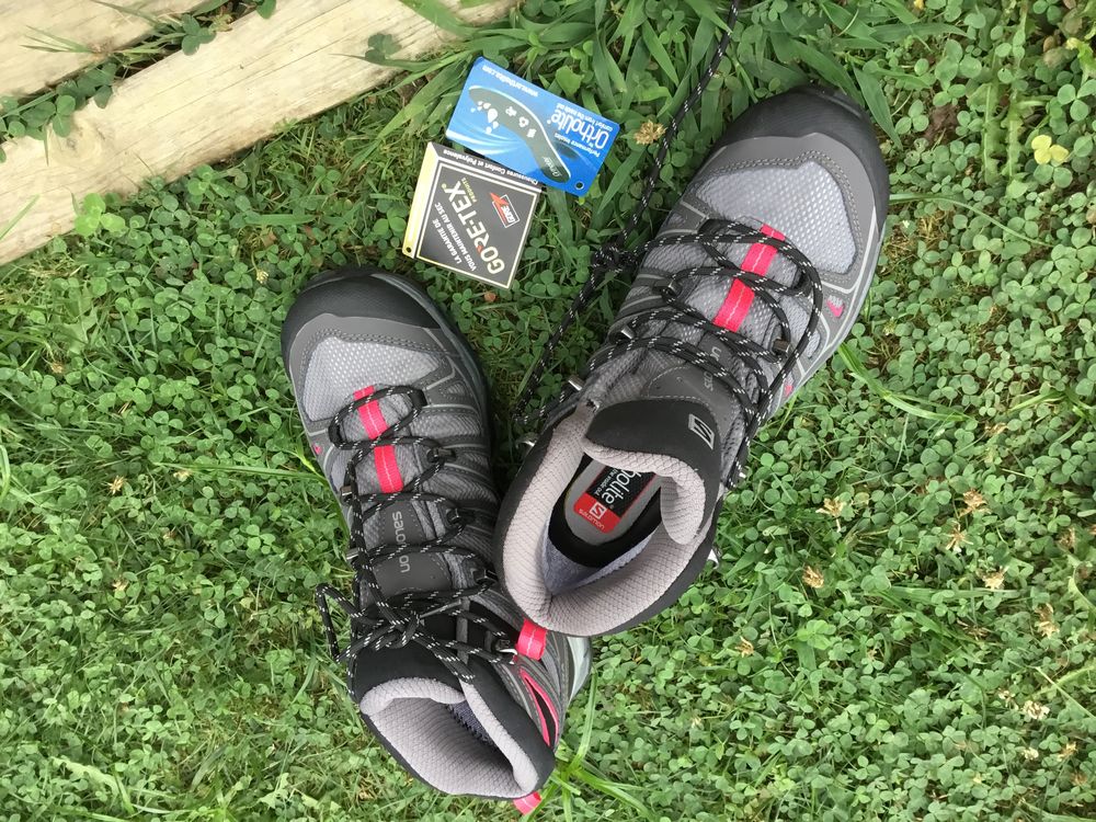 Chaussure de randonn&eacute;e femme Chaussures