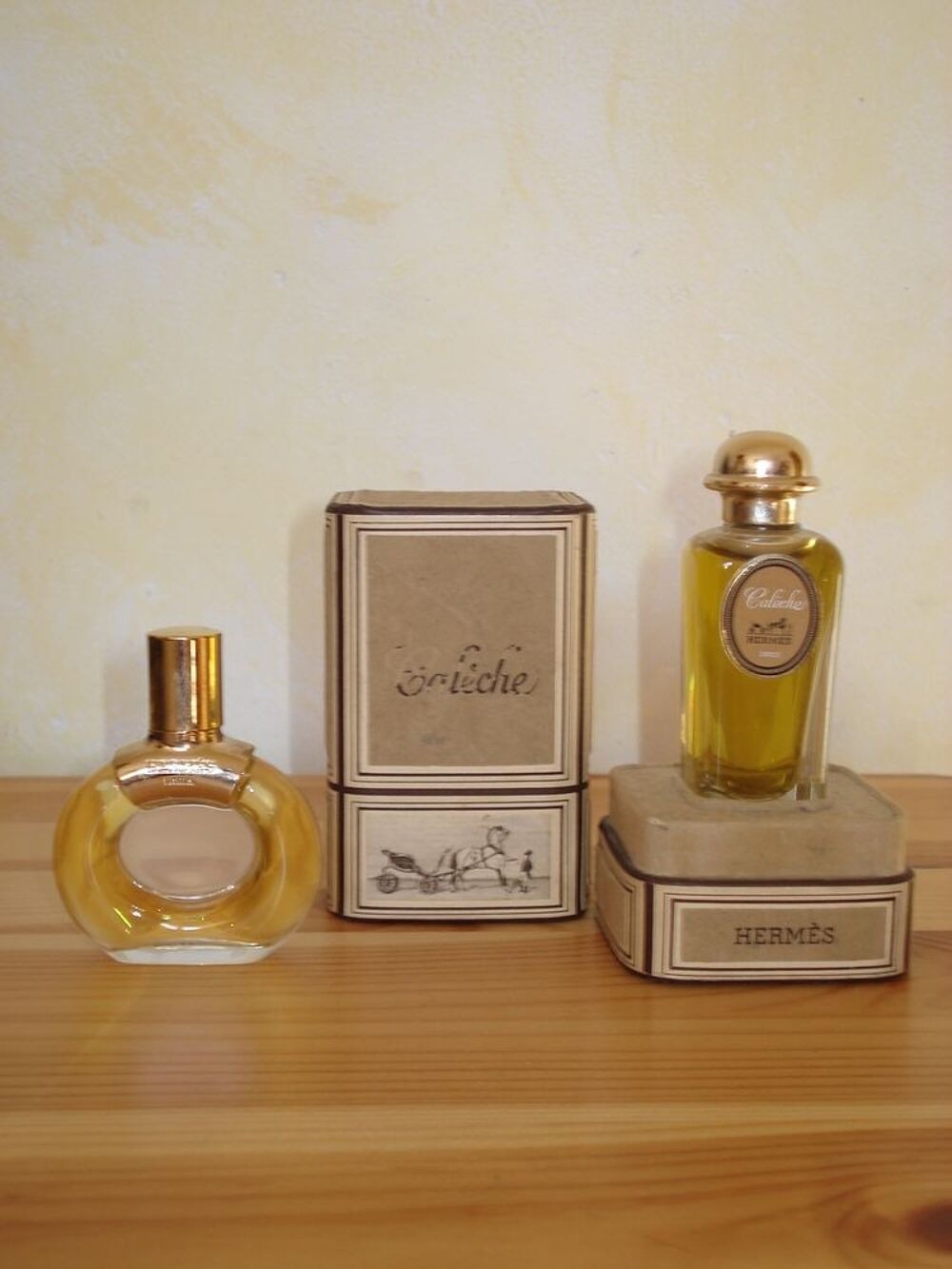 FLACONS FACTICE DE PARFUM 