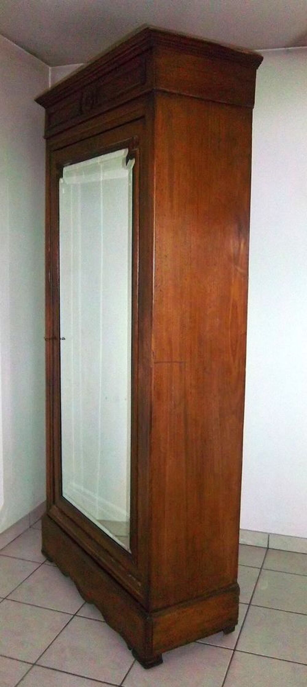 ARMOIRE ANCIENNE TYPE BONNETIERE LINGERE - PORTE AVEC MIROIR Meubles