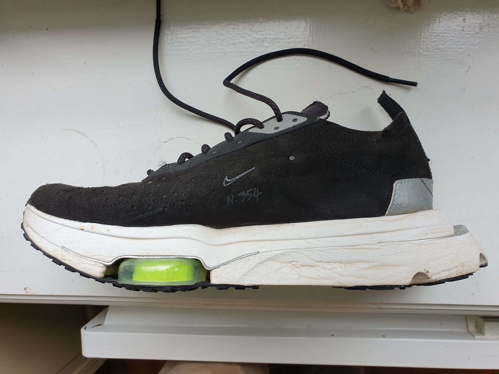Baskets Nike Lifestyle taille 42,5 Chaussures