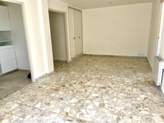  Appartement à vendre 2 pièces 51 m² Avignon