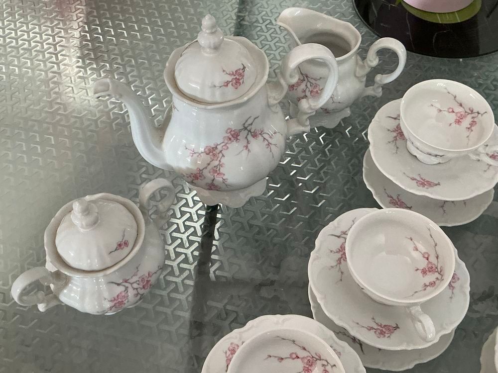 Service &agrave; caf&eacute; en porcelaine Cuisine