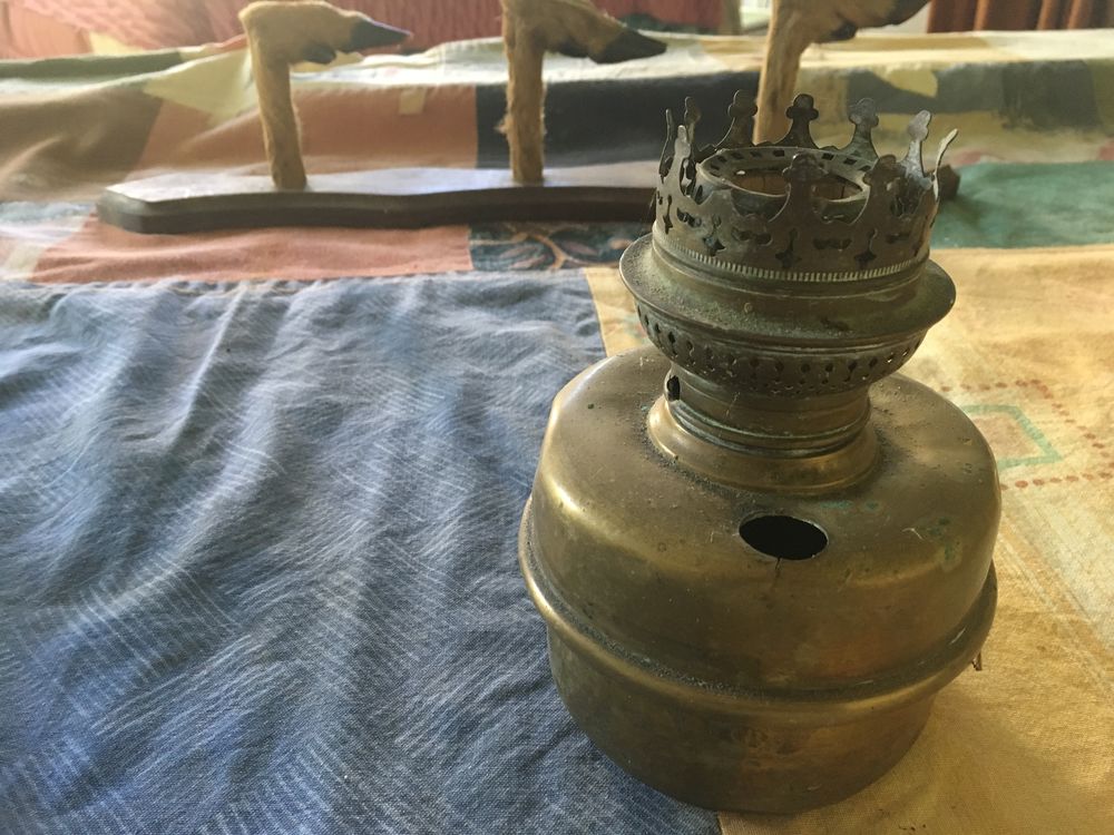 lampe &agrave; p&eacute;trole en cuivre ancienne Décoration