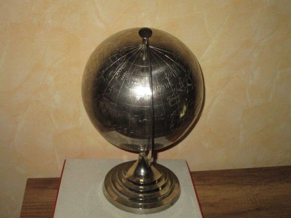 GLOBE TERRESTRE METALLIQUE 30CM DIAMETRE 
