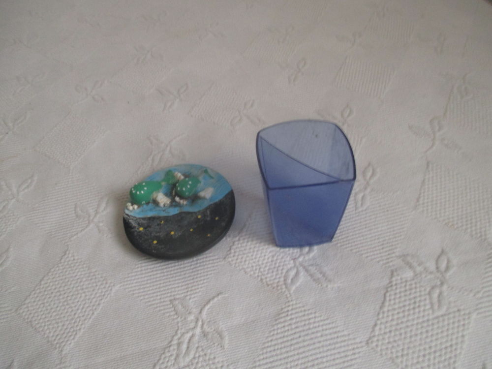 porte savon ou porte brosses &agrave; dent Décoration