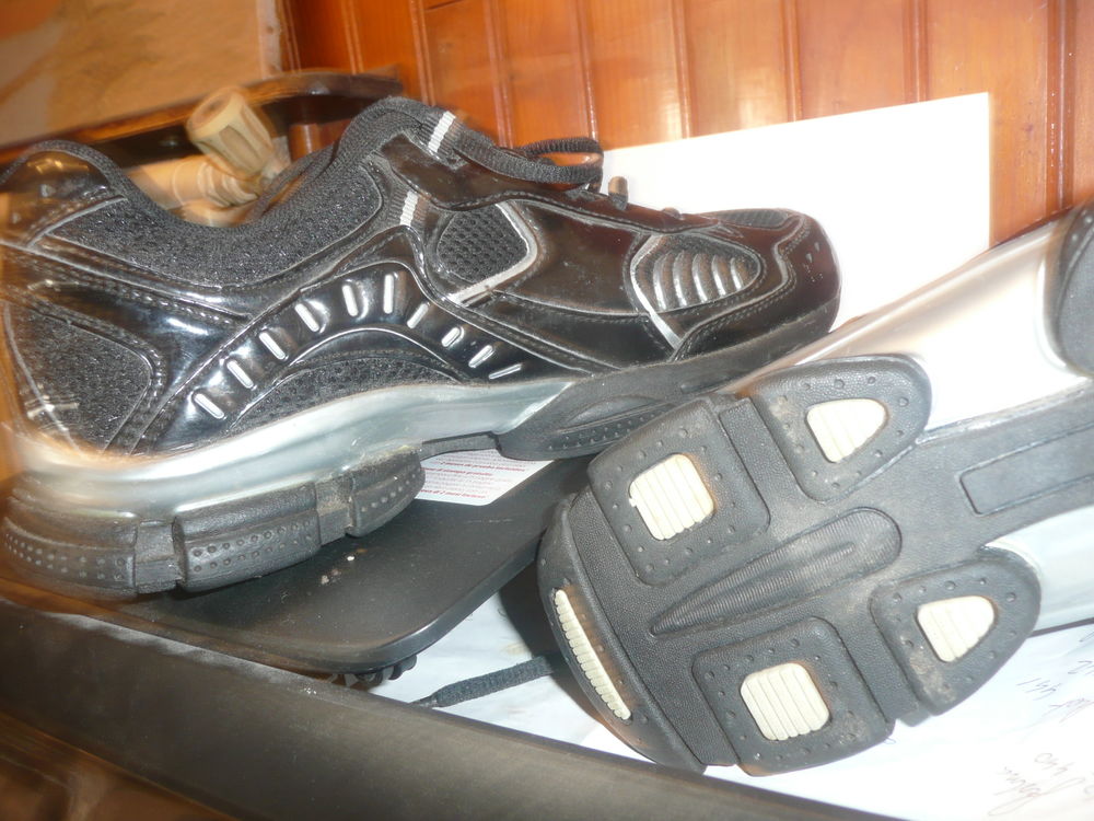 tres beau basket etat neuf 41 Chaussures