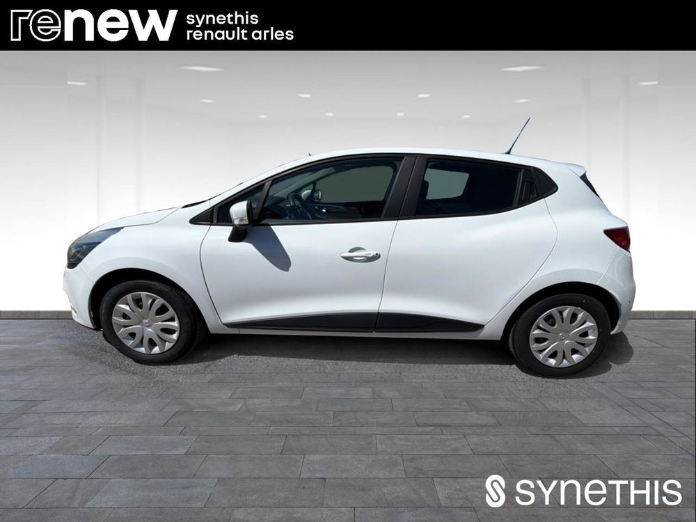 Clio IV CLIO SOCIETE DCI 90 ENERGY ECO2 82G AIR MEDIANAV 2018 occasion 13200 Arles