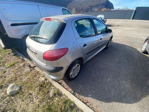 Peugeot 206 1.1i Pop Art 2000 occasion Voreppe 38340