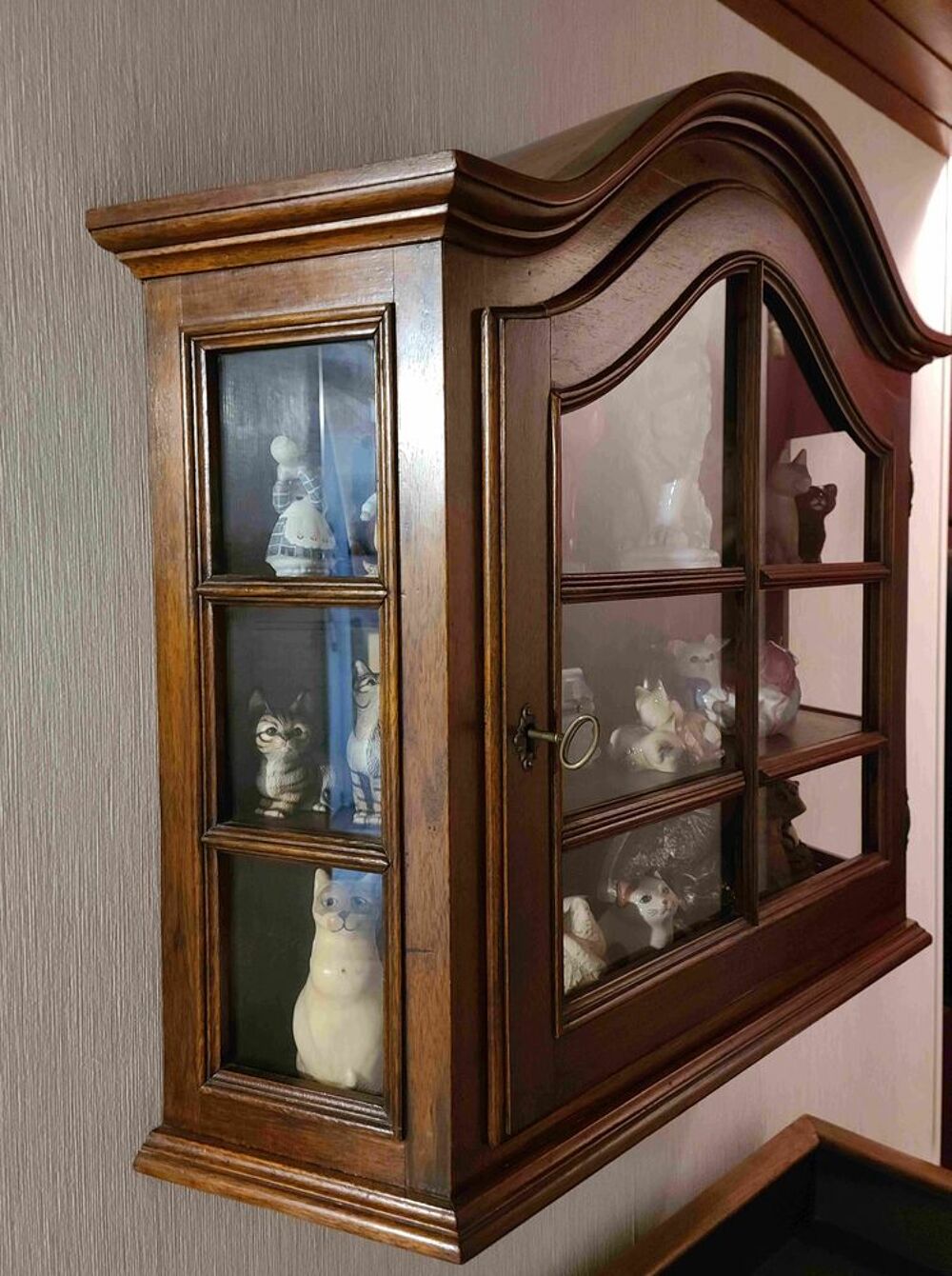 Grande vitrine ancienne Meubles