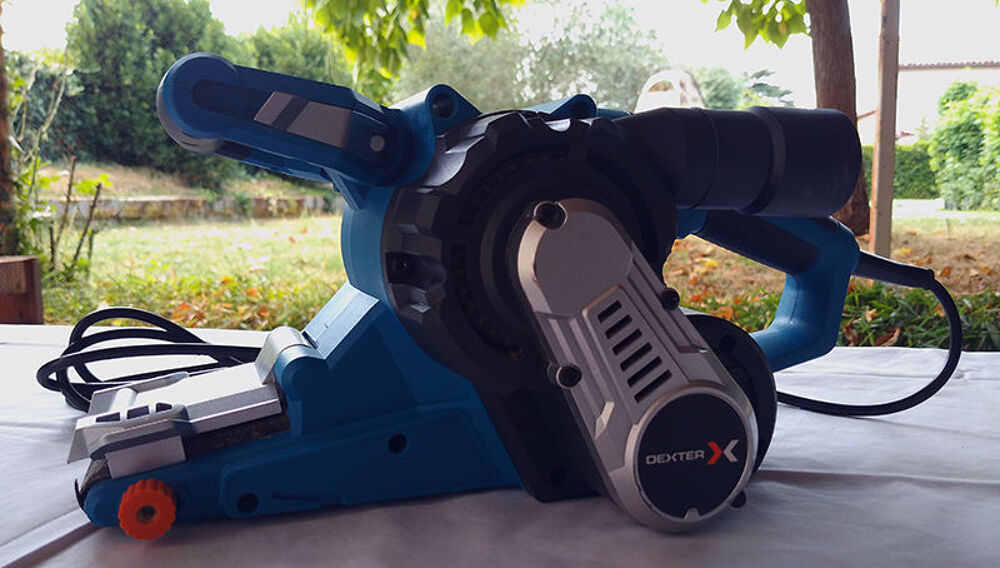 Ponceuse &agrave; bande 900W Bricolage