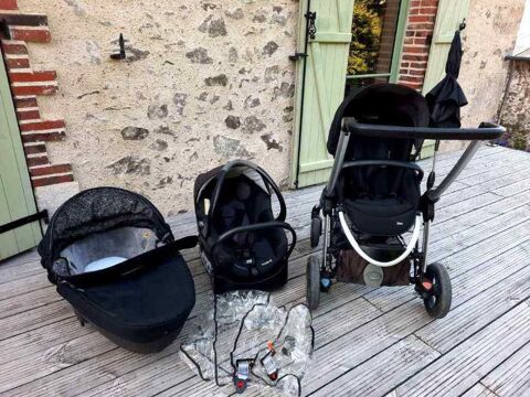 Tout le ncessaire pour se dplacer avec bb. 350 La Flocellire (85)