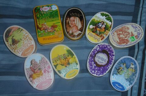 8 boites  Les Anis de l'abbaye de Flavigny   + 1 CDHV 10 Ervy-le-Ch�tel (10)