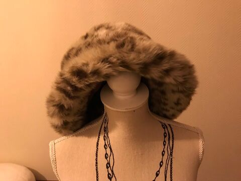 chapeau fourrure synthetique femme 20 Saint-Genis-Laval (69)