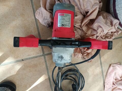 Malaxceur beton peinture 
colle � carrelage .etc... 150 Saint-Denis-d'Ol�ron (17)