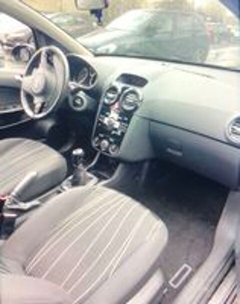 Annonce voiture Opel Corsa 3300 