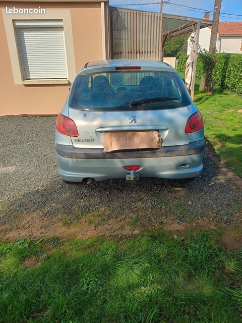 Peugeot 206 1.4 HDi Pop Art 2004 occasion Sainte-Hermine 85210