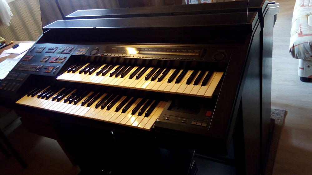 Orgue &eacute;lectronique YAMAHA HS 6 Instruments de musique
