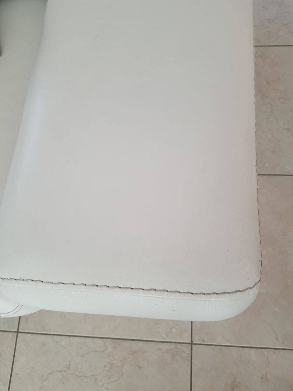 2 canapes cuir blanc etat neuf Meubles
