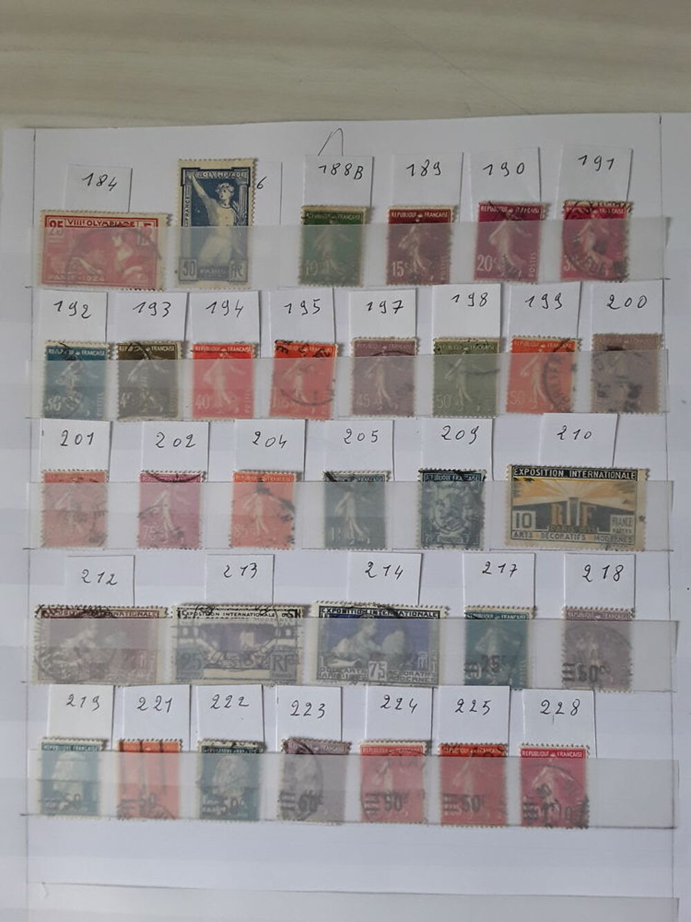 Lot de timbres anciens num&eacute;rot&eacute;s 