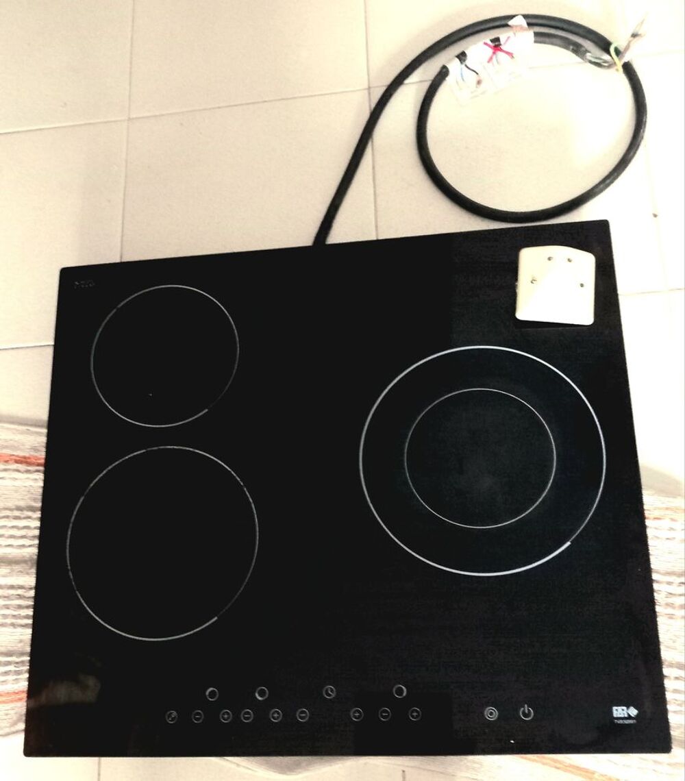 PLAQUE DE CUISSON 3 FEUX Electroménager