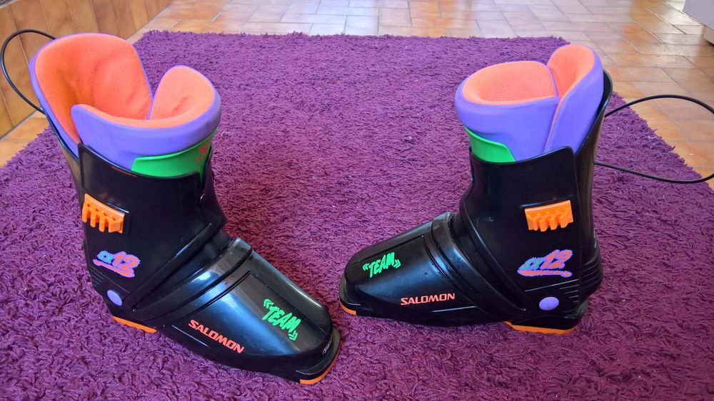 SUPERBE PAIRE DE CHAUSSURES DE SKI SALOMON 
Chaussures
