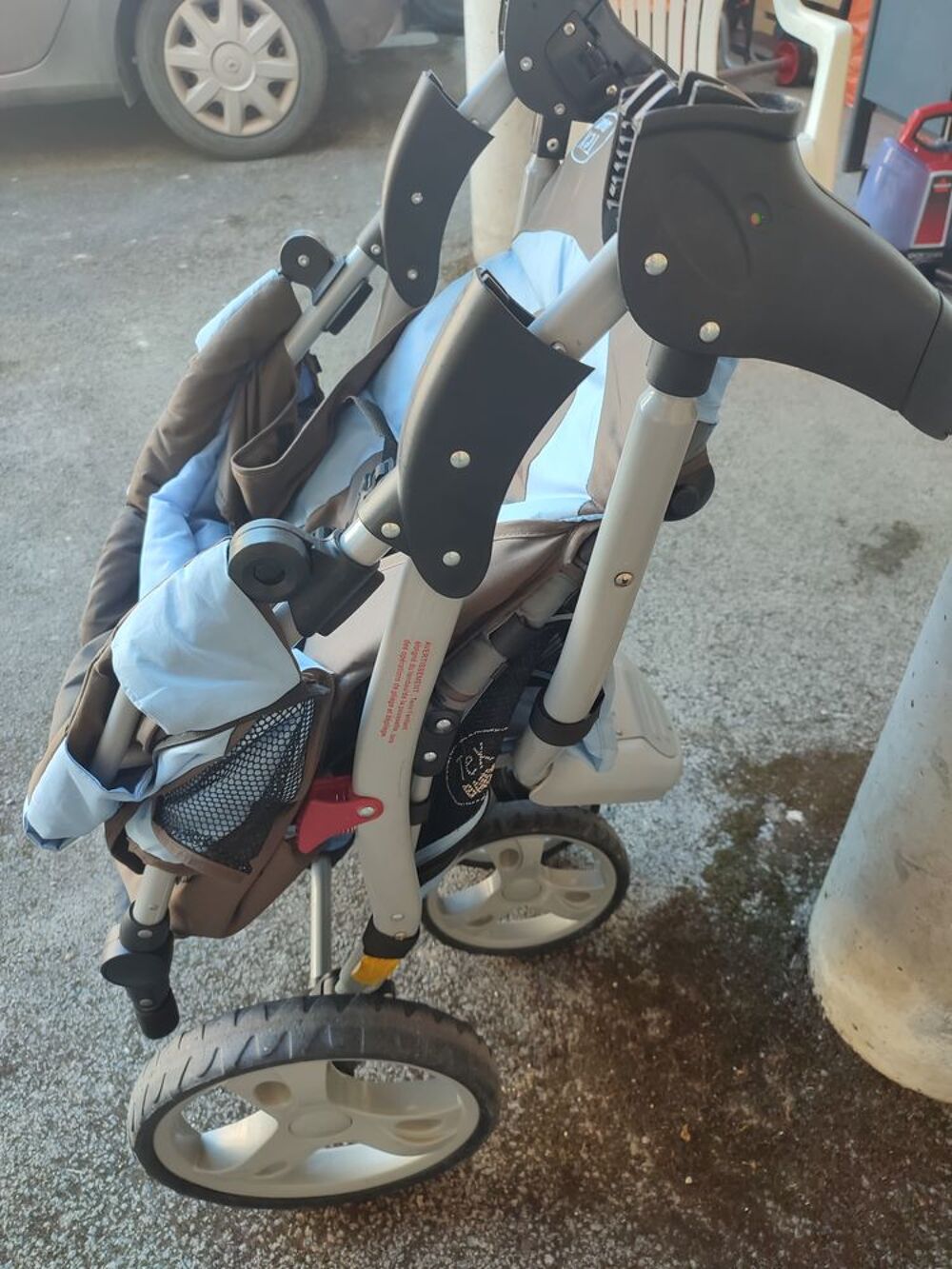 Poussette 3 roues Puériculture