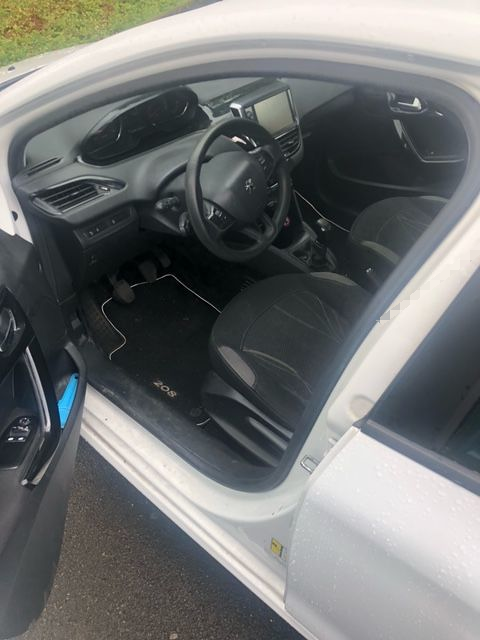 Peugeot 208 AFFAIRE 1.4 HDI 68 FAP BVM5 CONFORT