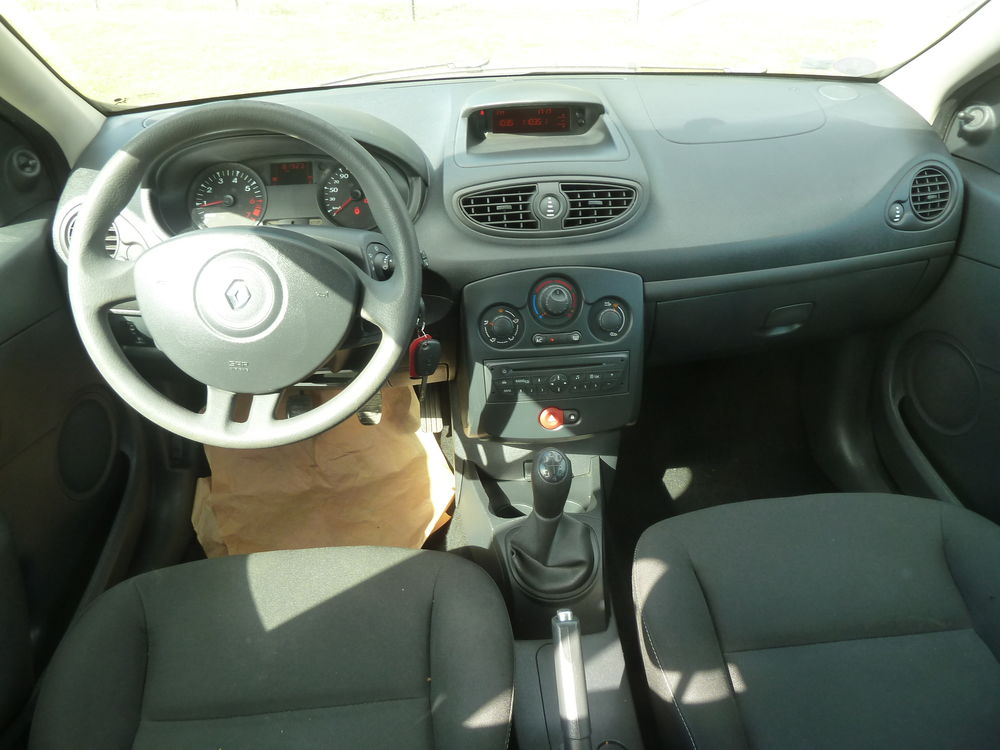 Clio III 1.2 16V 75 Zen 2014 occasion 59530 Le Quesnoy