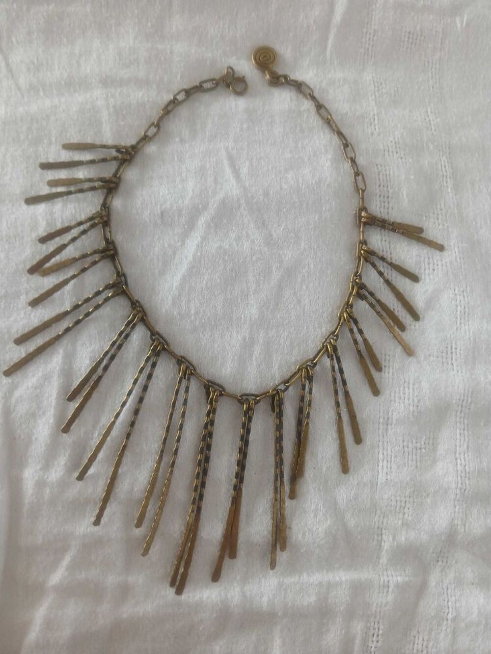collier en laiton artisanal Bijoux et montres