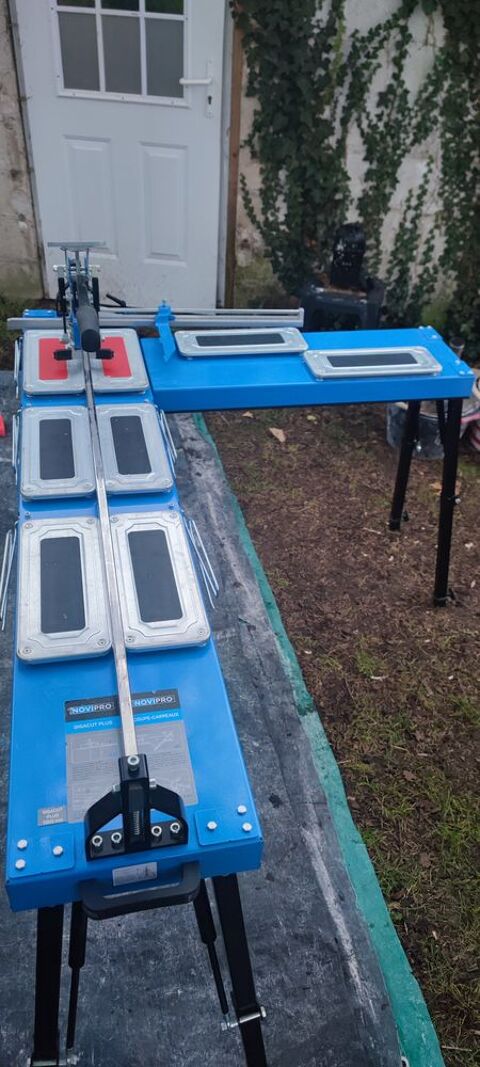 Coupe carreaux carlette sur table NOVIPRO Pieds escamotables 950 Sissonne (02)