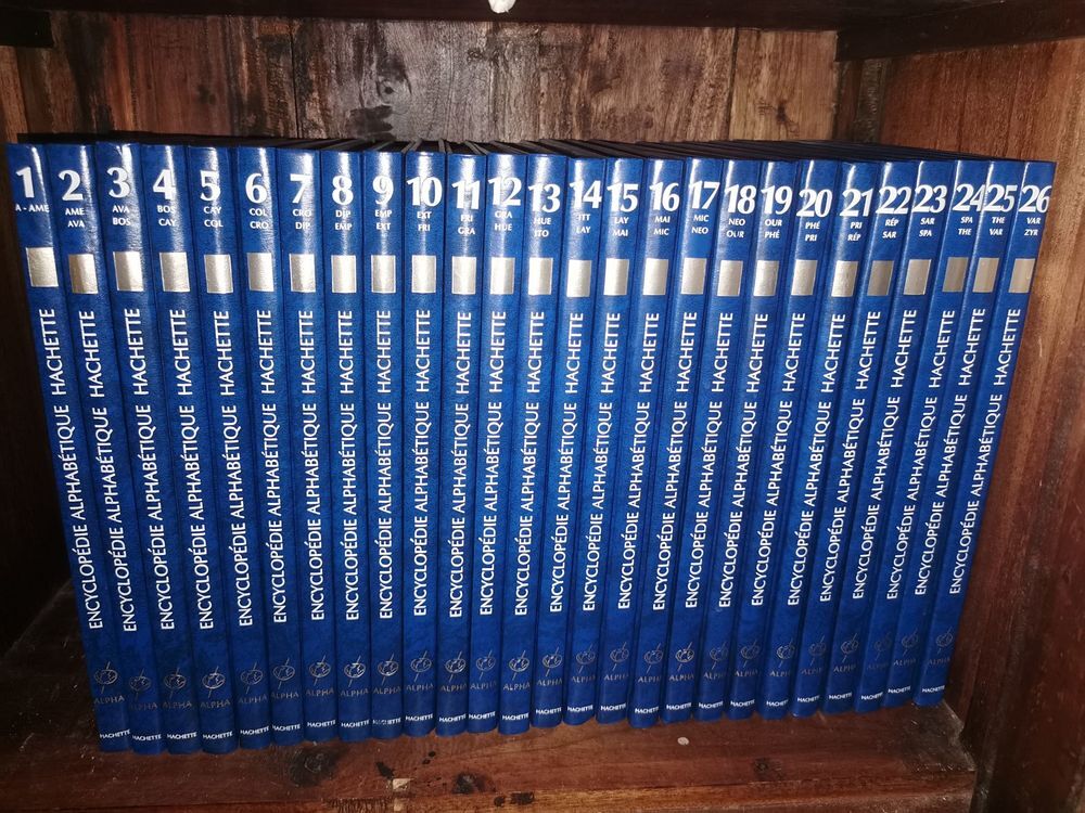 ENCYCLOP&Eacute;DIE ALPHA en 26 volumes Livres et BD